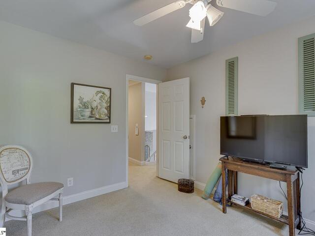 Photo of 11 Eastwood Drive