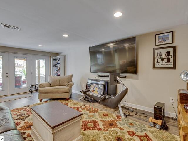 Photo of 11 Eastwood Drive