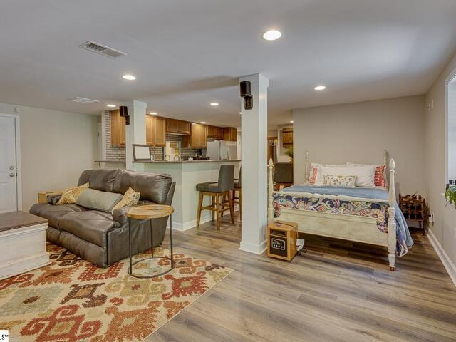 Photo of 11 Eastwood Drive