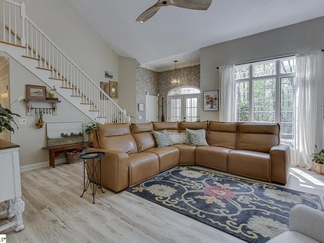 Photo of 11 Eastwood Drive