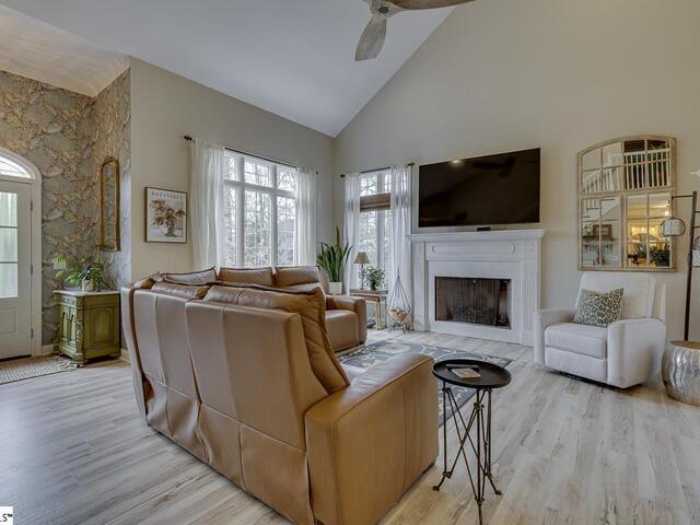 Photo of 11 Eastwood Drive