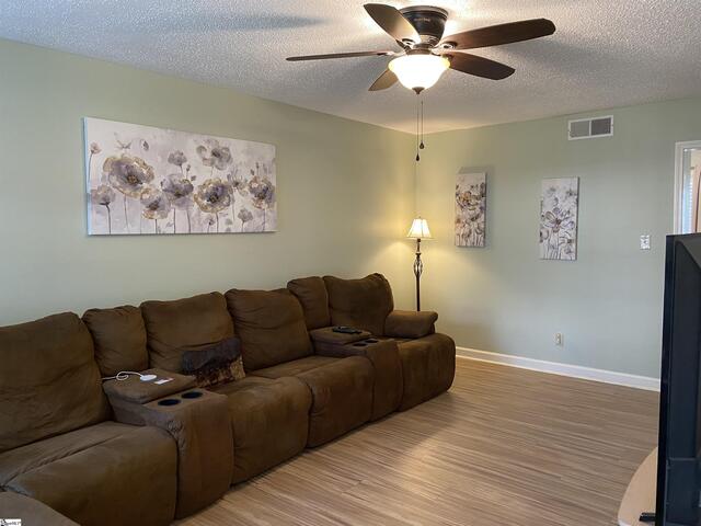 Photo of 1462 Dover Road