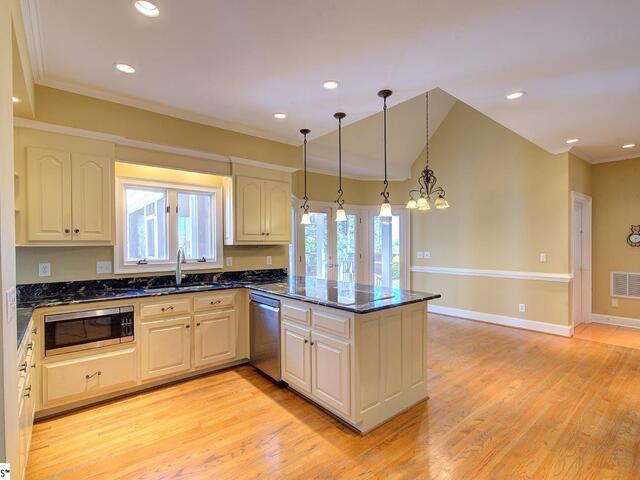 Photo of 206 Chelsea Lane