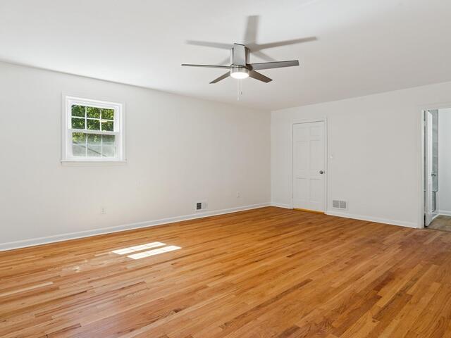 Photo of 404 Mockingbird Lane