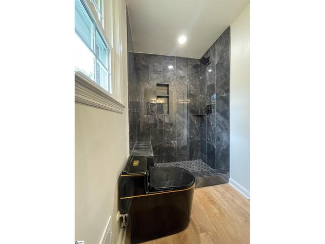 Photo of 404 Mockingbird Lane