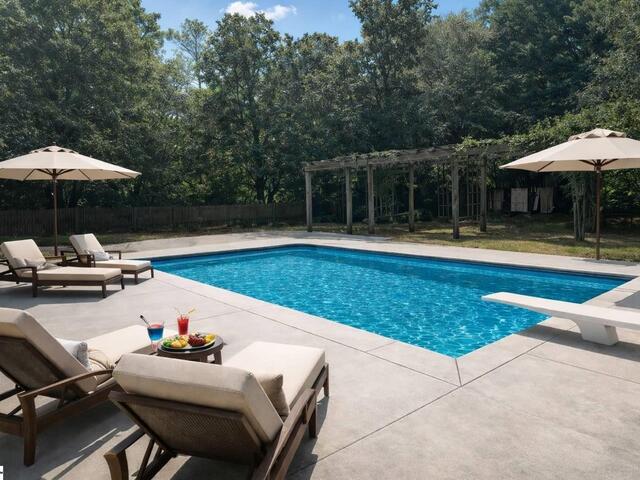 Photo of 404 Mockingbird Lane