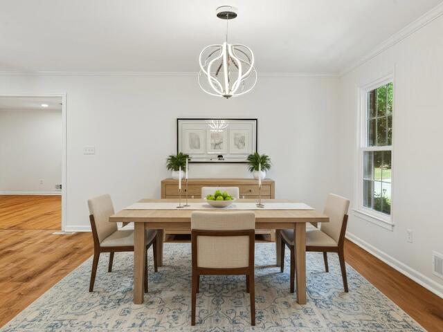 Photo of 404 Mockingbird Lane