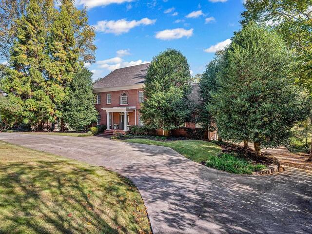 Photo of 25 Club Forest Lane