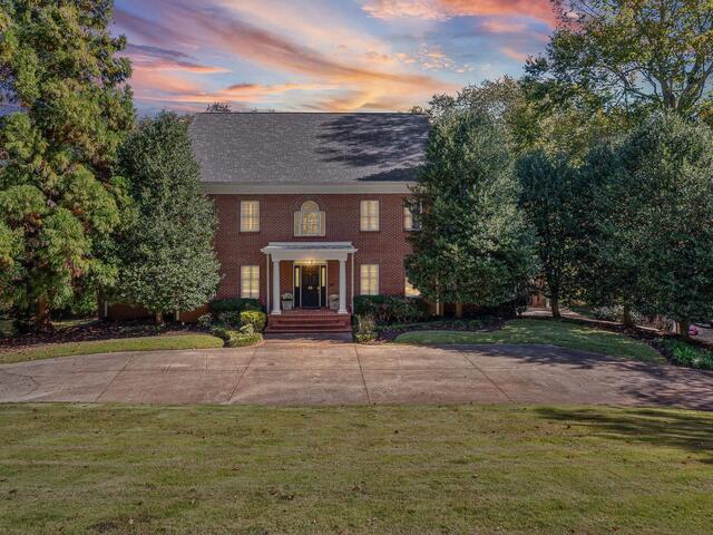 Photo of 25 Club Forest Lane