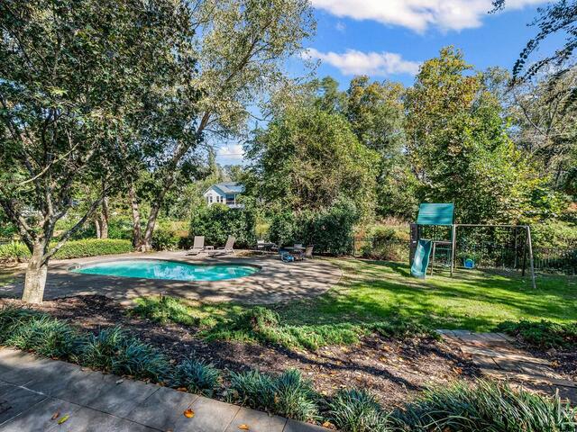 Photo of 25 Club Forest Lane