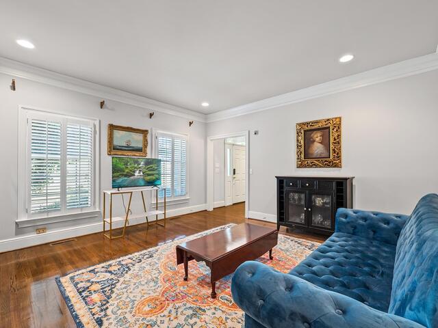 Photo of 25 Club Forest Lane