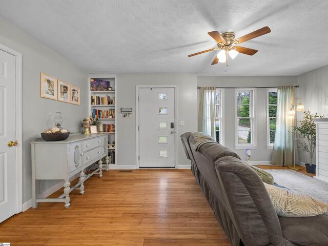 Photo of 313 Tubbs Mountain Road