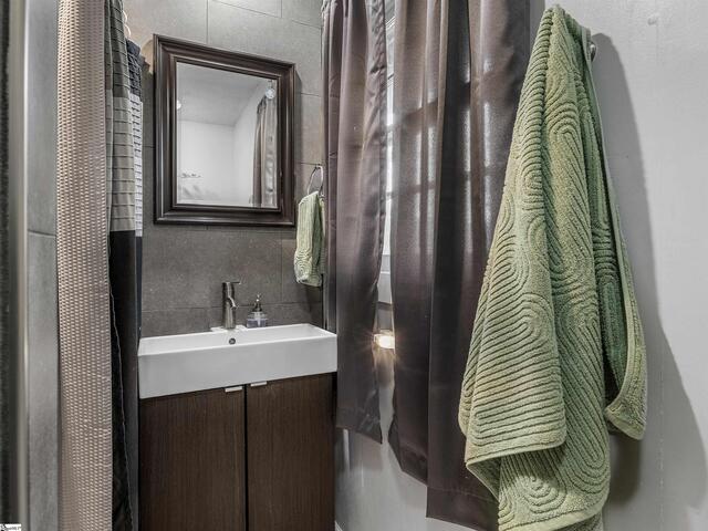 Photo of 313 Tubbs Mountain Road