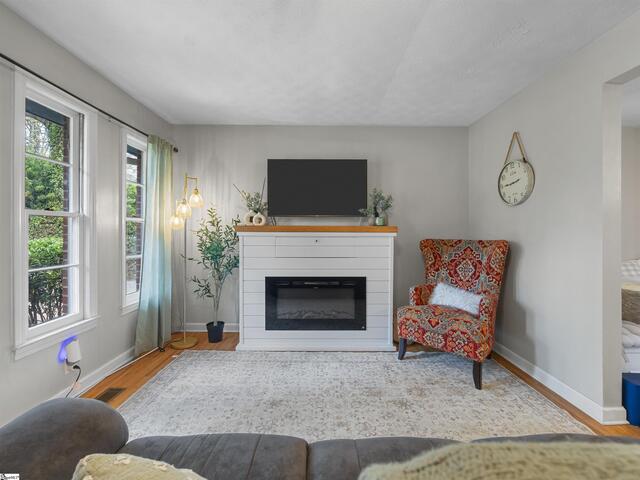 Photo of 313 Tubbs Mountain Road