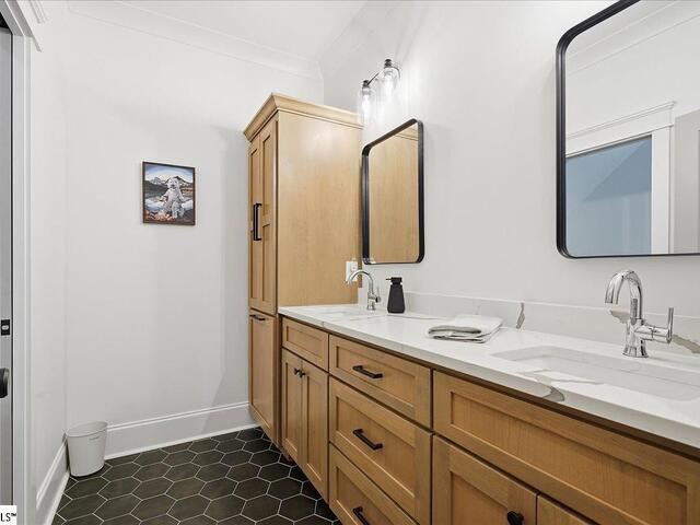 Photo of 724 Red Hill Road