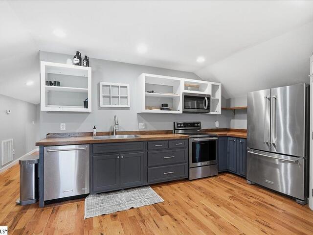 Photo of 724 Red Hill Road