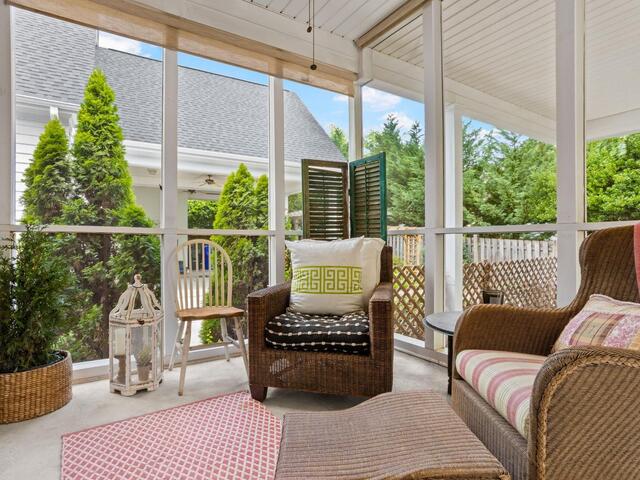 Photo of 15 Crabapple Court