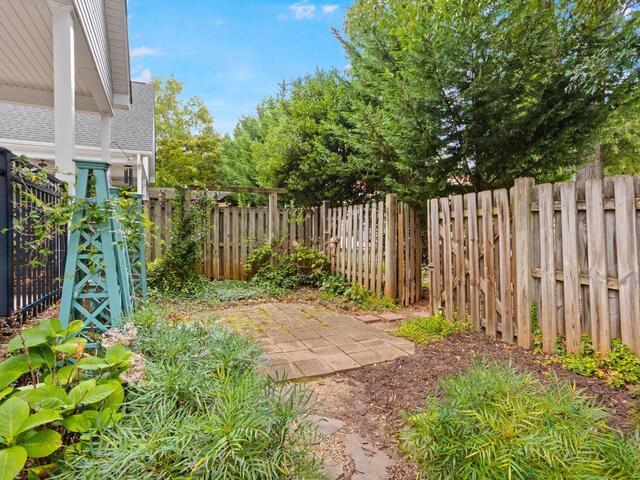 Photo of 15 Crabapple Court