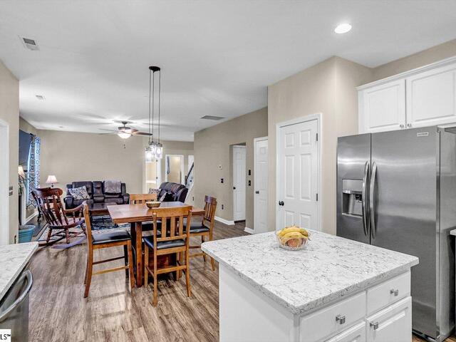 Photo of 105 Saddlebrook Lane