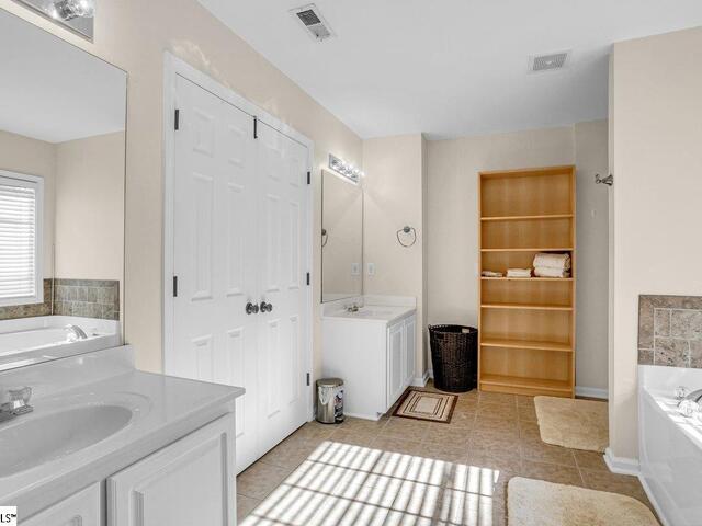 Photo of 105 Saddlebrook Lane