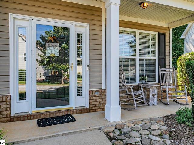 Photo of 105 Saddlebrook Lane