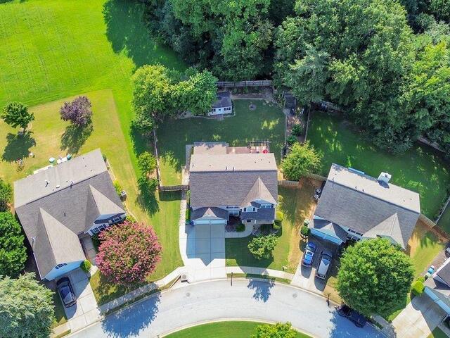 Photo of 105 Saddlebrook Lane