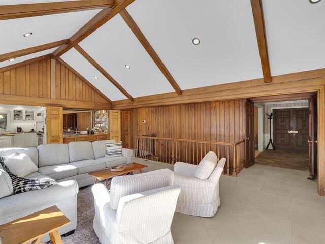 Photo of 102 Graystone Road