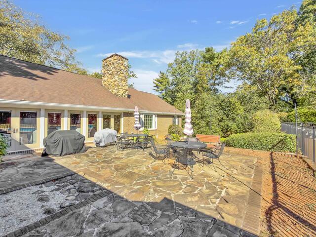 Photo of 102 Graystone Road