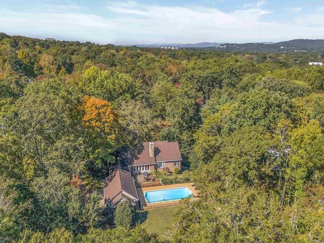 Photo of 102 Graystone Road