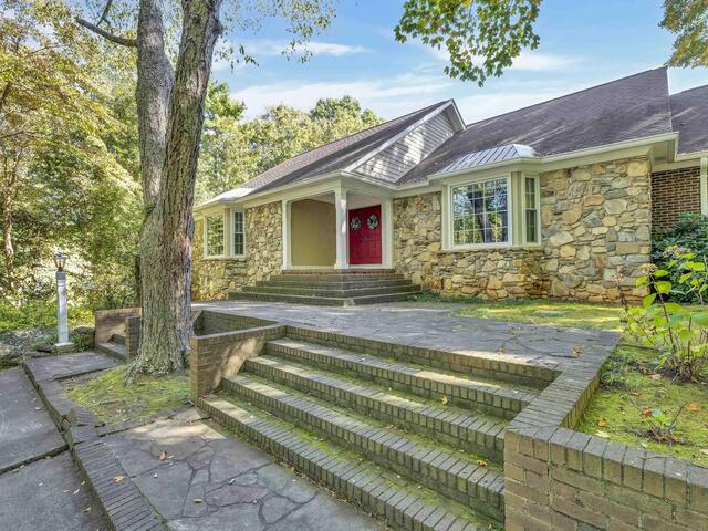 Photo of 102 Graystone Road