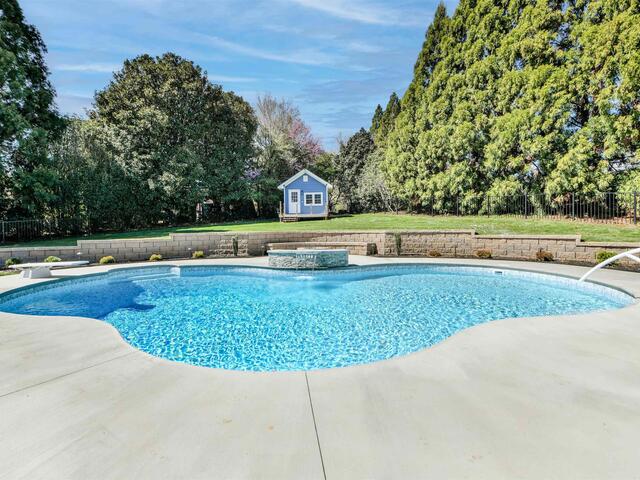 Photo of 518 Spaulding Lake Drive