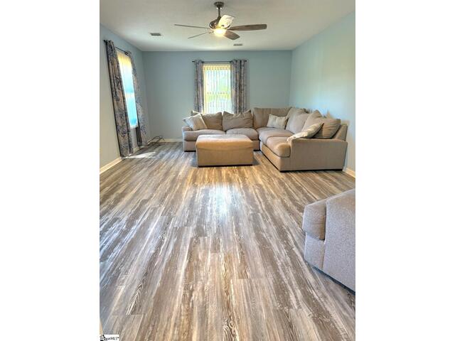 Photo of 537 Bailey Road