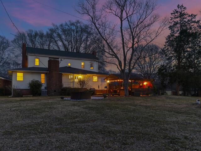 Photo of 649 Oaklawn Road