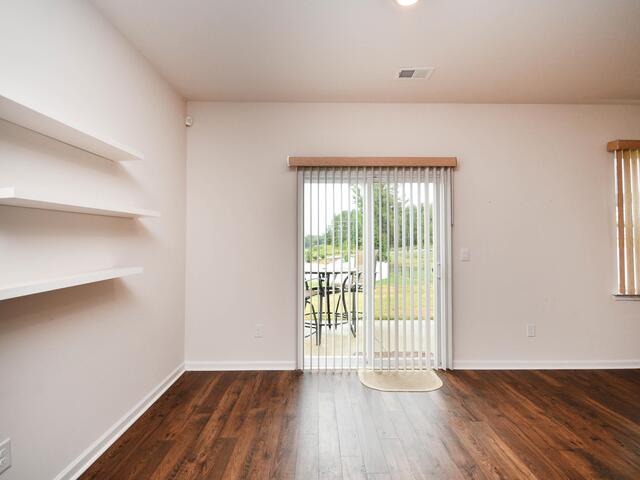 Photo of 205 Lily Pond Place