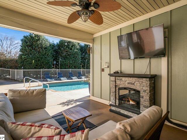 Photo of 223 Tuscan Ridge Trail