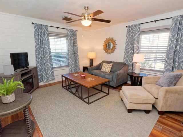 Photo of 1240,1241,1242 SE Audubon Drive