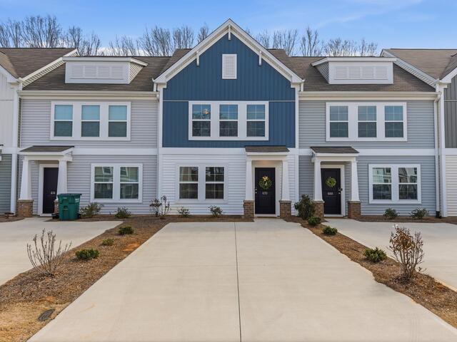 Photo of 670 Blossom Run