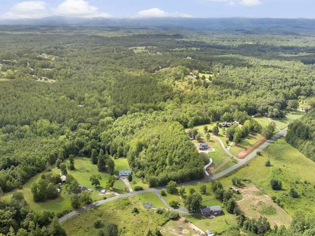 Photo of 716 Settlement Road