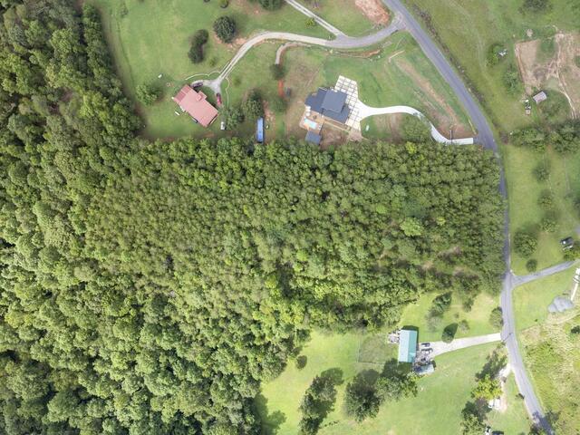 Photo of 716 Settlement Road