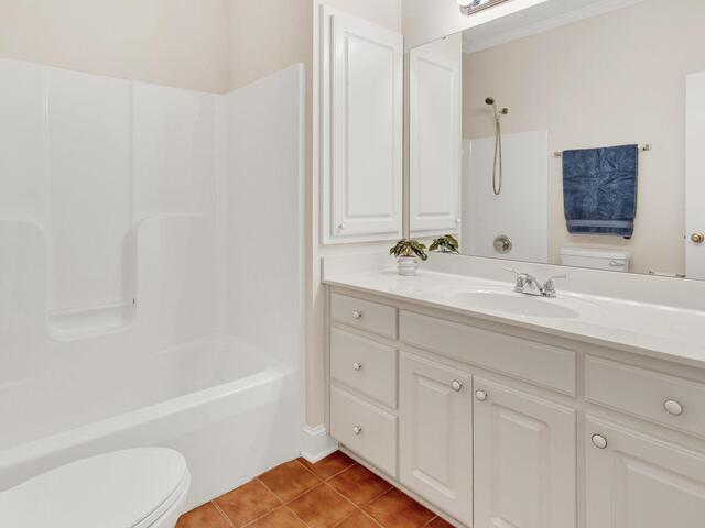 Photo of 125 Lake Robinson Pointe