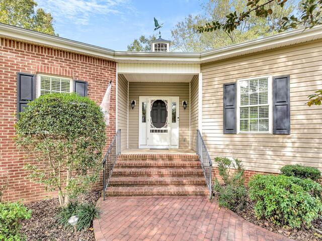 Photo of 125 Lake Robinson Pointe