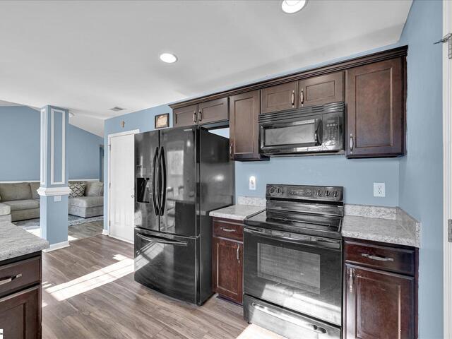 Photo of 579 Davis Road