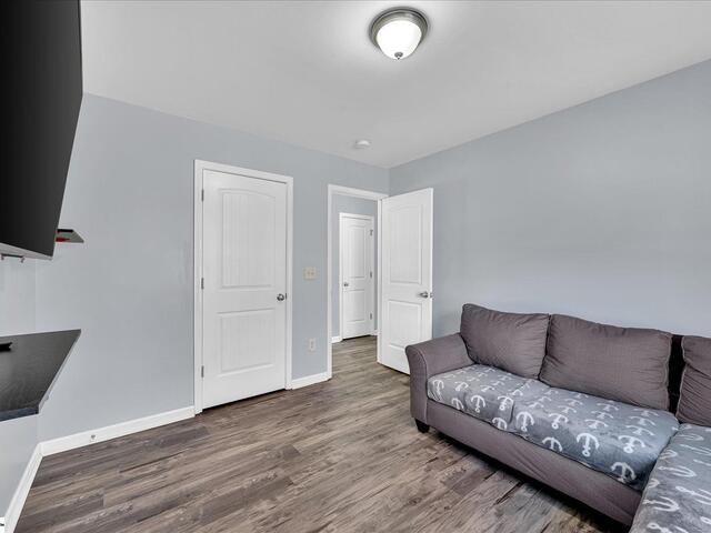 Photo of 579 Davis Road