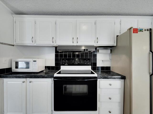 Photo of 210 Elaine Drive