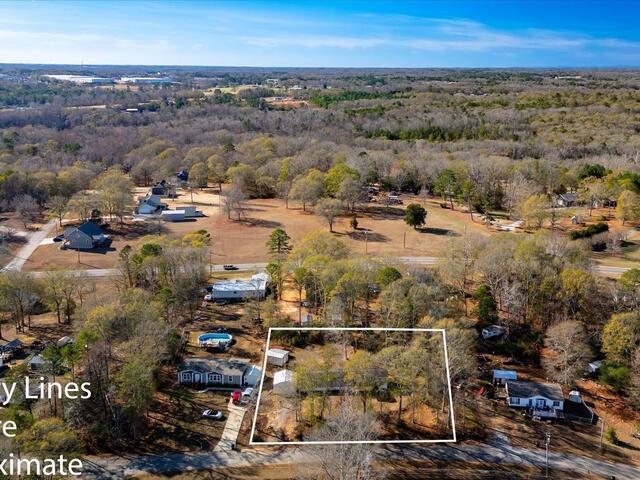 Photo of 210 Elaine Drive