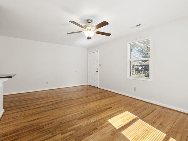 Photo of 907 Hampton Avenue