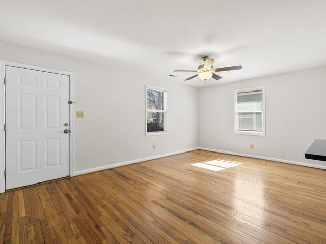 Photo of 907 Hampton Avenue