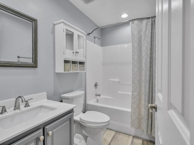 Photo of 229 Stapleford Park Drive