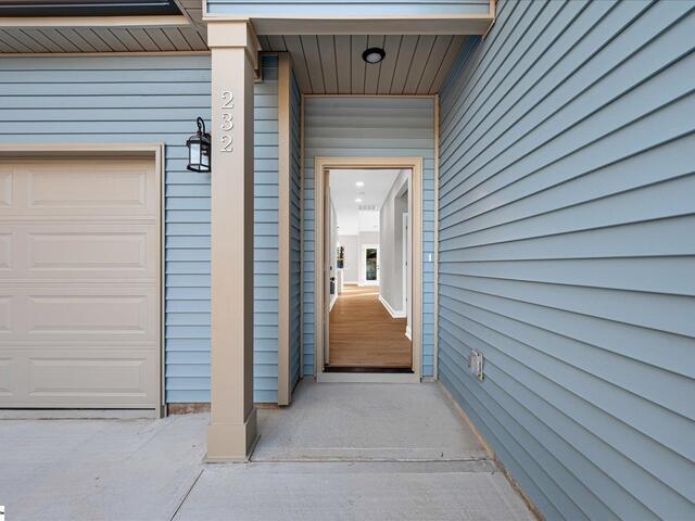 Photo of 232 Evelyn Drive