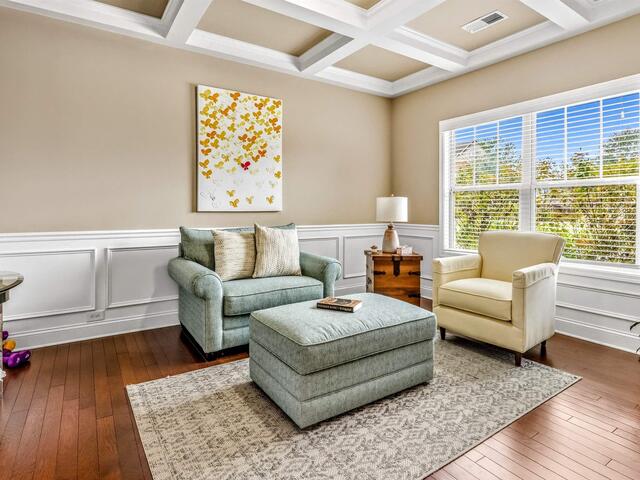 Photo of 101 Red Orchid Road